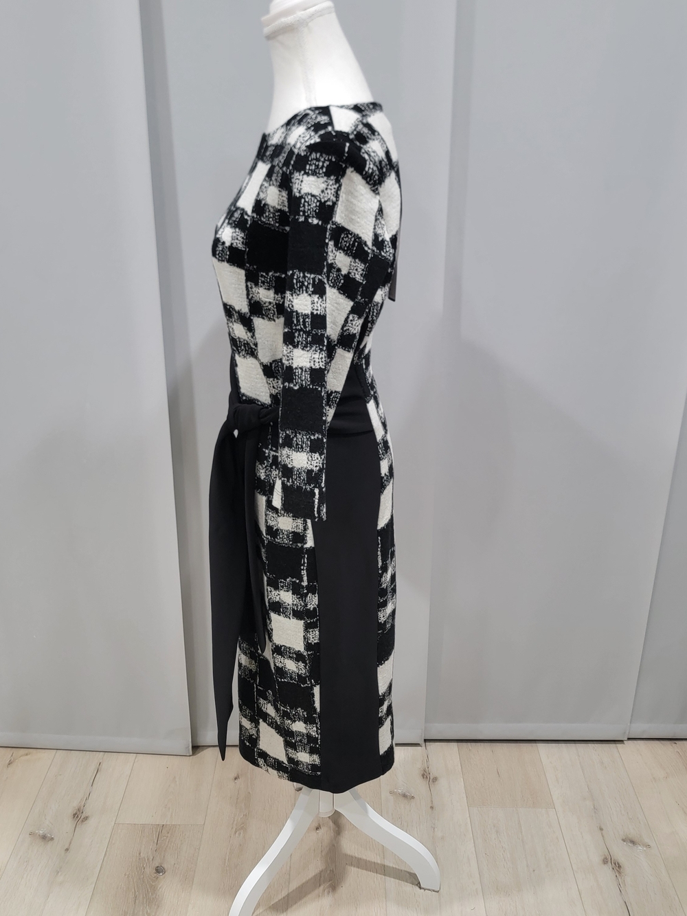 Joseph Ribkoff Black and White Checked Knit Dress with Waist Tie - Picture 4 of 8
